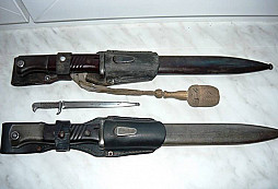 Krasne suplikovky dve velke a jedna miniatura