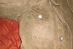 Neví někdo co je zač?