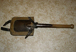 Boťák a polní lopatka