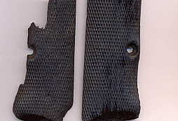 Neznámé střenky na pistoli