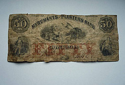 50 nebo 100 dolarů?