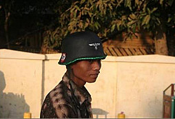 Německé Přilby na Barmě