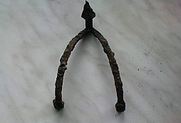 Trochu historie