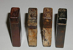 Ufa, mejdlíčka…  bakelitové krabičky WH