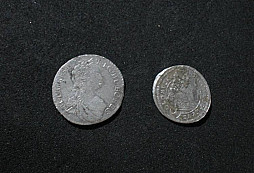Mince a pečetidlo