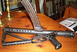 Sterling zo starožitností