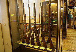 Návšteva Viedne plukovníkom