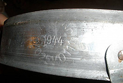 Německá helma 1944