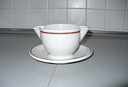 Válečný porcelán