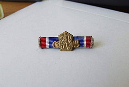 Miniatura na stužce