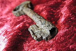 Nález z lesní cesty