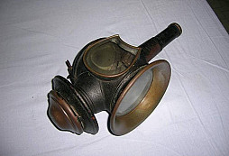Nález