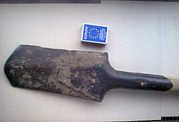 Úprava polní lopatky