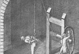 Při zahrabávání své oběti našel poklad