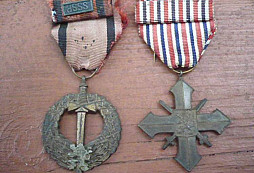 Metály