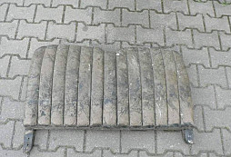 Stará sedačka z techniky...