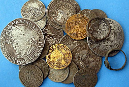 Utajený prokletý nález mincí na konci vesnice