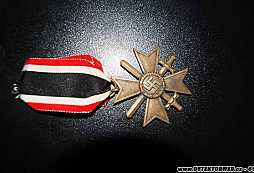 Záslužný kříž s meči