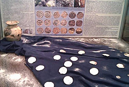 Tetínský poklad opět vystaven v Berouně