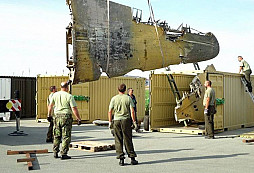 Jedinečný exemplář sovětského bombardéru Pe-2 v Praze