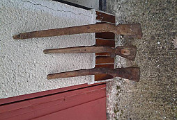 Pažby