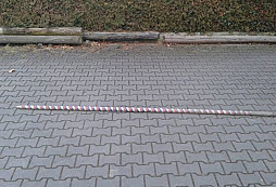 Stará republiková tyč k standartě?