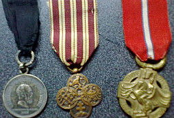 Medaile a přezky WWI.