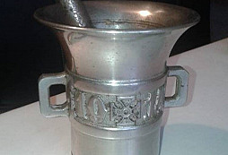 Hmoždíř co něco pamatuje