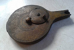 Dávkovač na broky?