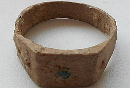 Prsten - zákopák
