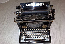 Kousek historie a mercedes ve sklepě