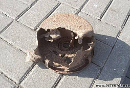 USA protitanková mina M1A1 z Arden