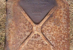 Kus pásu a UFO kanystr