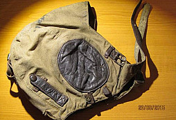 Letecká kukla a pochva na dýku