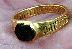 Prsten manželky Jindřicha VIII.?