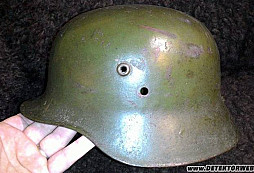 Maďarská helma a baterka