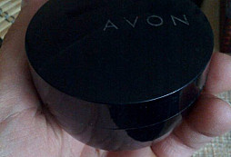 Schránka na nálezy z pudřenky