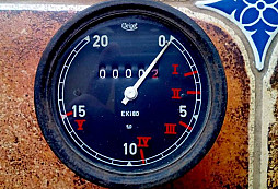 Identifikace tachometru Veigel