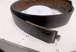 Jeden pěkný opasek WH