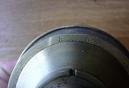 Řez časovače a střely