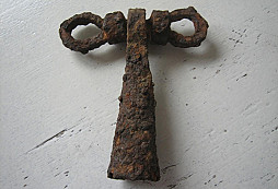 Neznámý železný artefakt