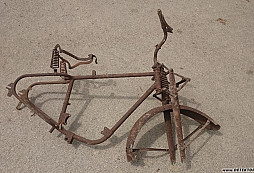 Určení rámu motorky