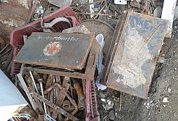 Kastliky z kovošrotu