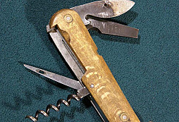 Určení útočného nože