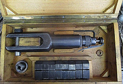 Palný lis na určení