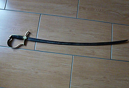 Nález šavle pod podlahou