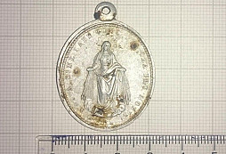 Svátostka, RU kříž za 6 let služby, UFO