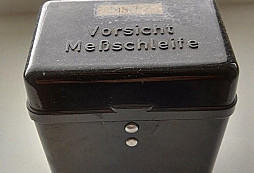 Zahadna bakelitova krabicka