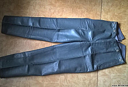 Kalhoty po strážmistrovi