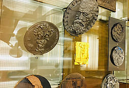 Pozvánka na výstavu - medailérství